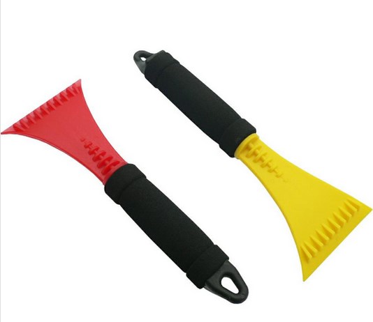 Skrobaczka do szyb samochodowych z  ciepłą rączką 